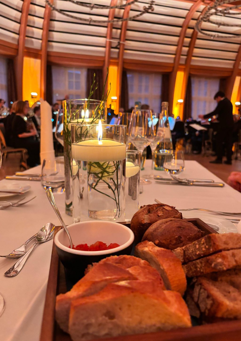 motion_photo_3034368101498603777